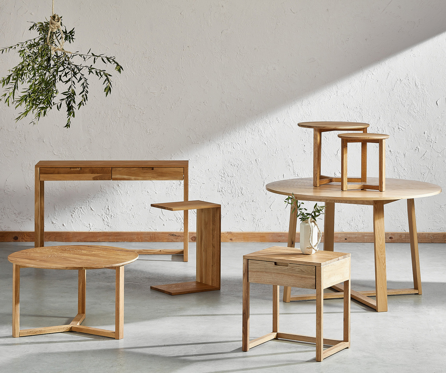Olwen-Oak-Wood-Console-Table-OWQD10015X