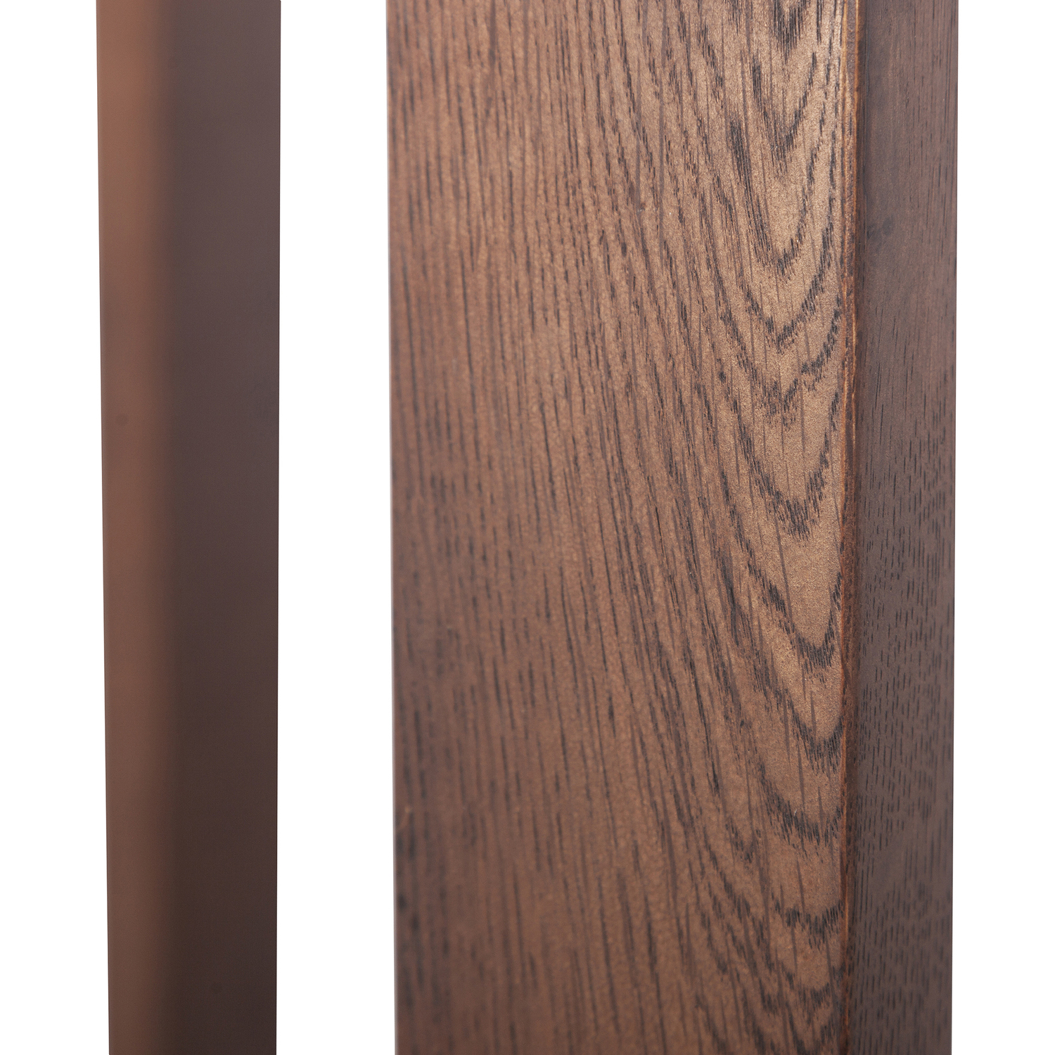 Olwen-Oak-Wood-Round-Dining-Table