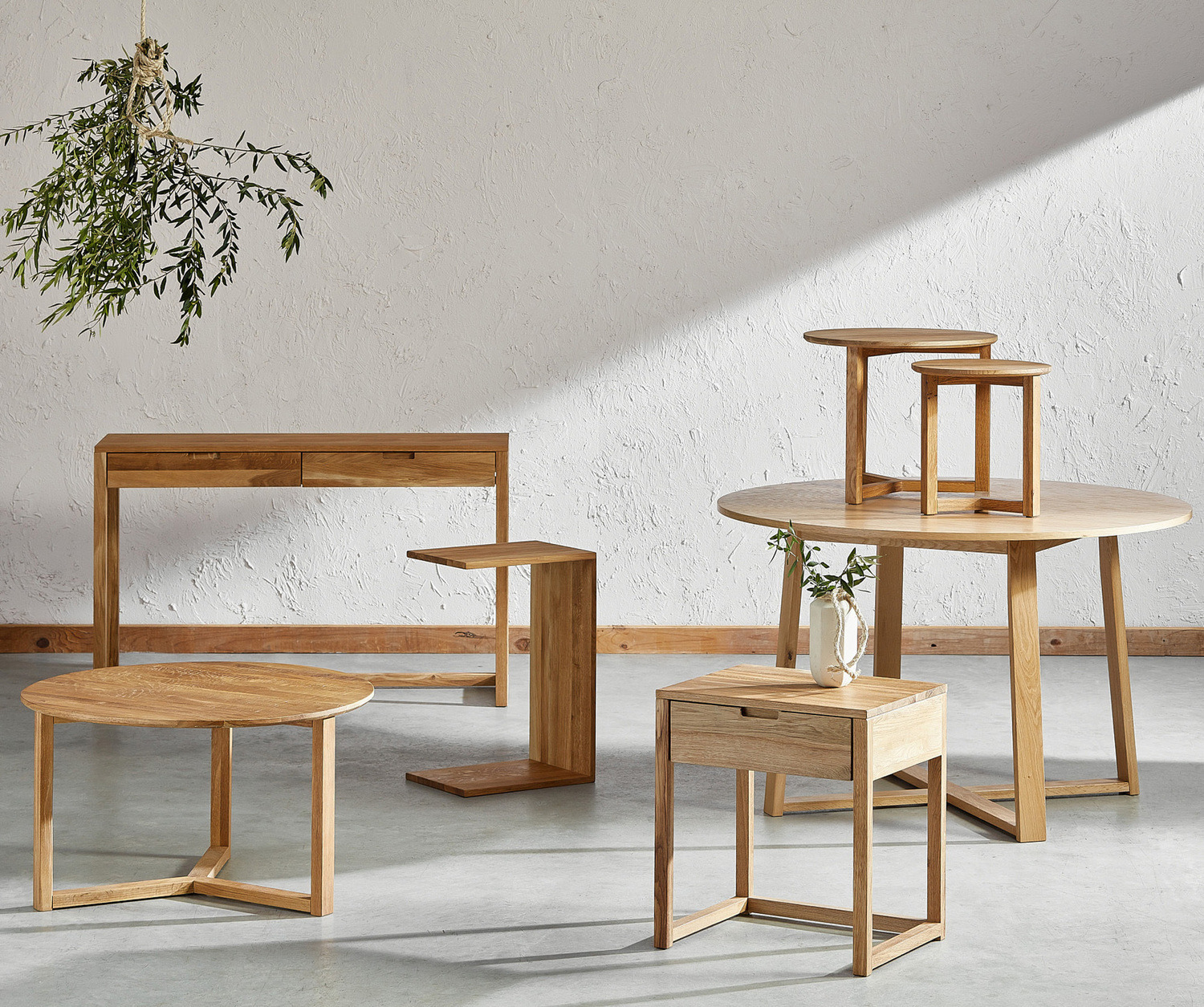Olwen-Oak-Wood-Console-Table-OWQD10015X
