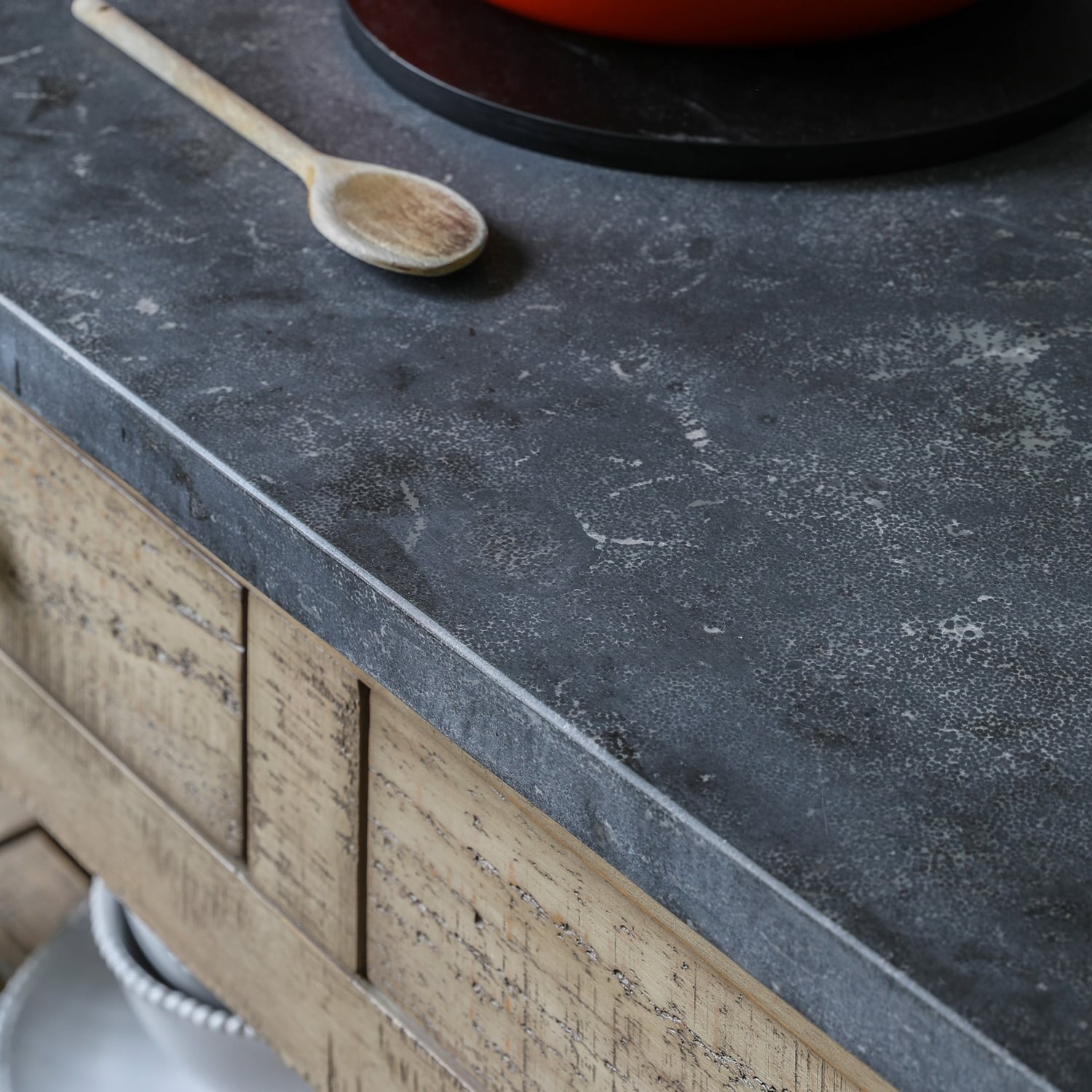 Noelia Kitchen Island