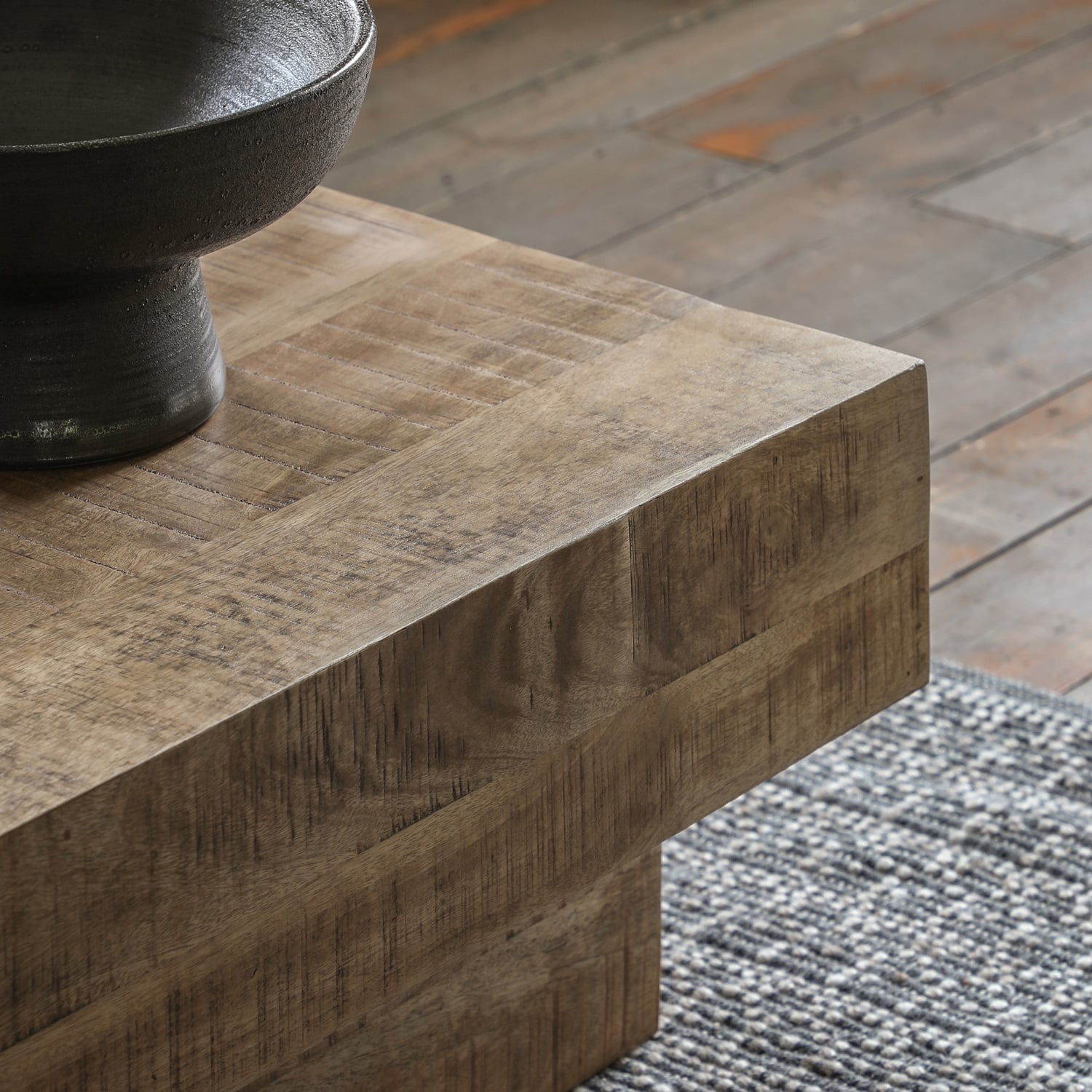 Zenon Coffee Table