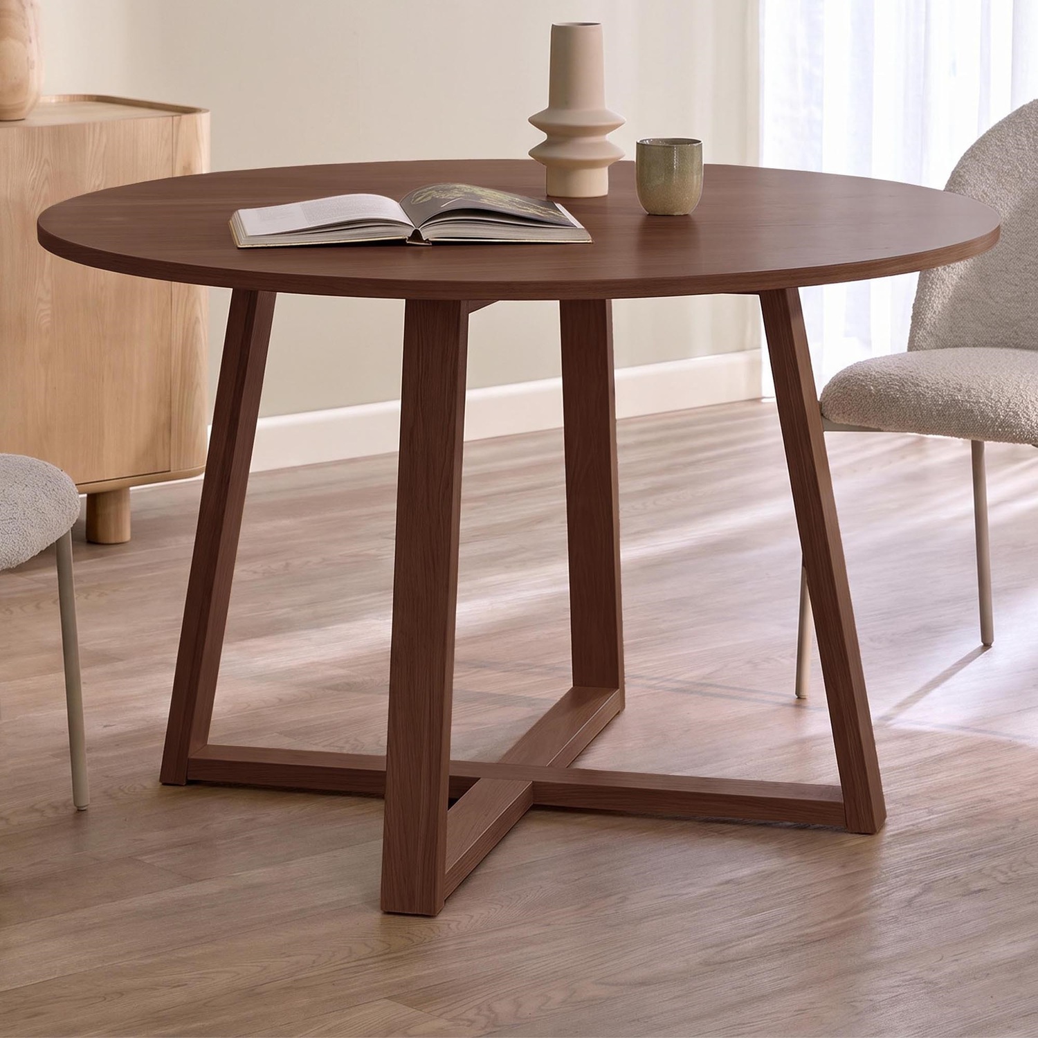 Olwen Oak Wood Round Dining Table