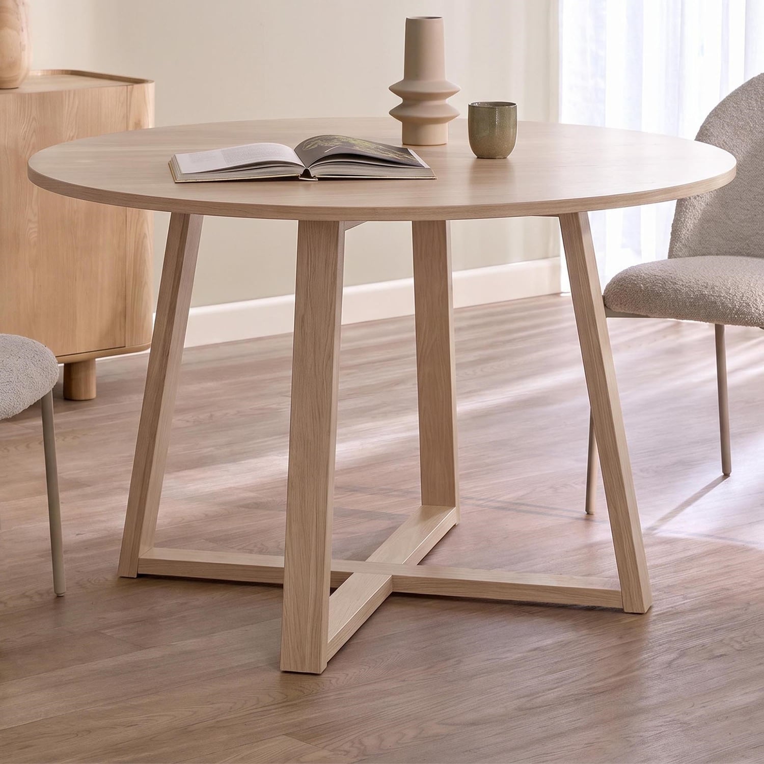 Olwen Oak Wood Round Dining Table