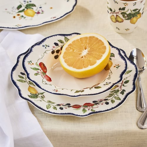 Frutta Scalloped 27cm Porcelain Dinner Plates