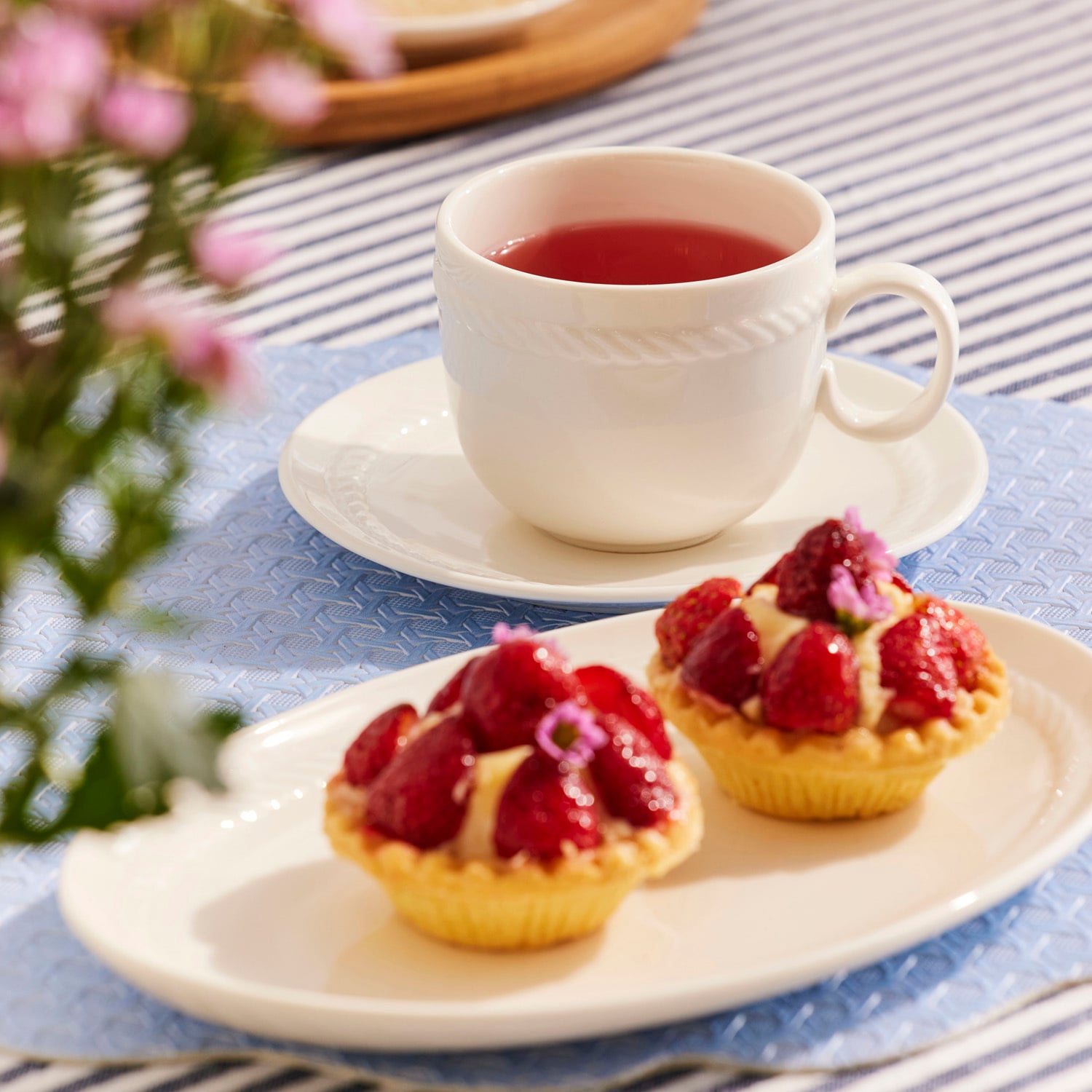 Cordone 225ml Porcelain Coupe Cups & Saucers