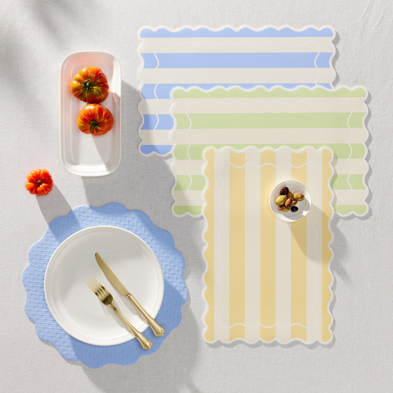 Banda Stripes Scallop Placemats