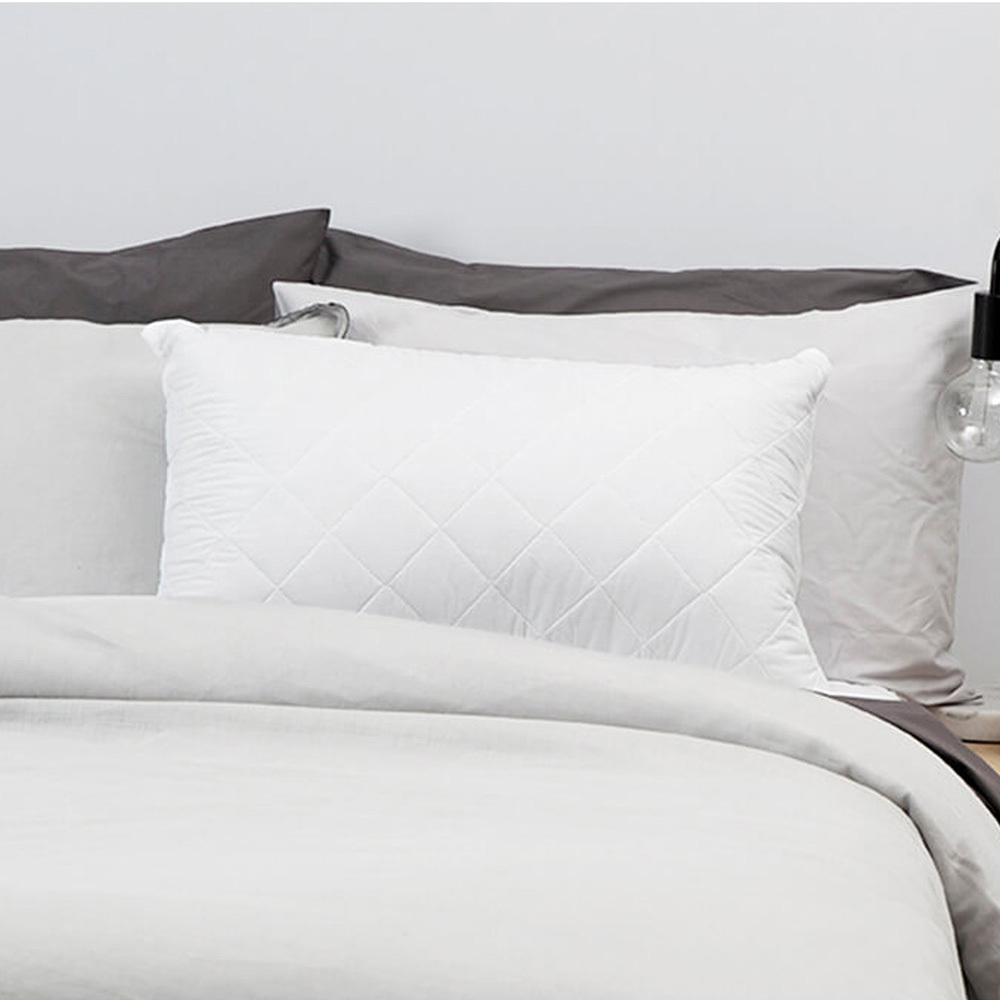 Cool Dry Comfort Medium Pillow