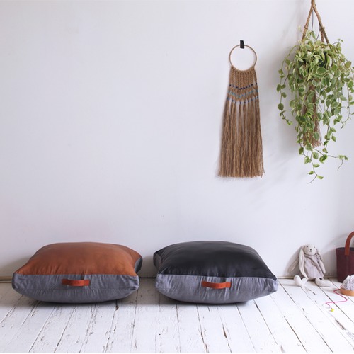 Amigos de Hoy Square Leather Floor Cushion Temple & ster