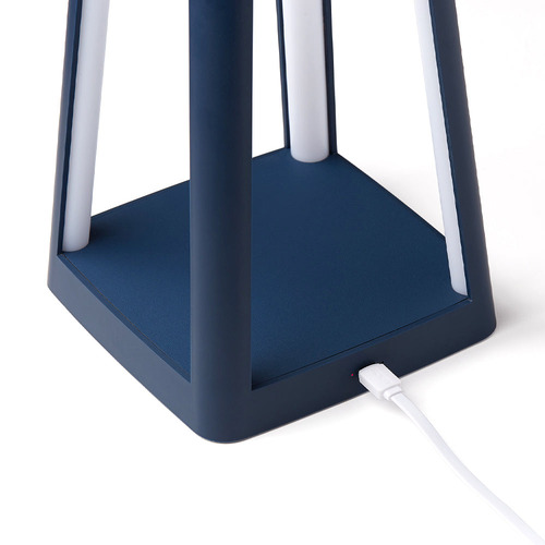 Lantern Outdoor Lamp with Built-In Wireless Charger
