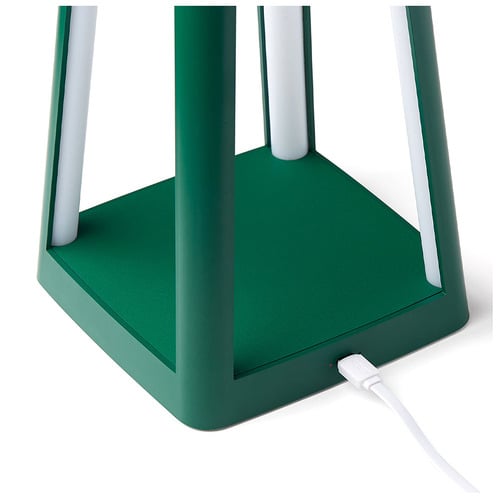 Lantern Outdoor Lamp with Built-In Wireless Charger