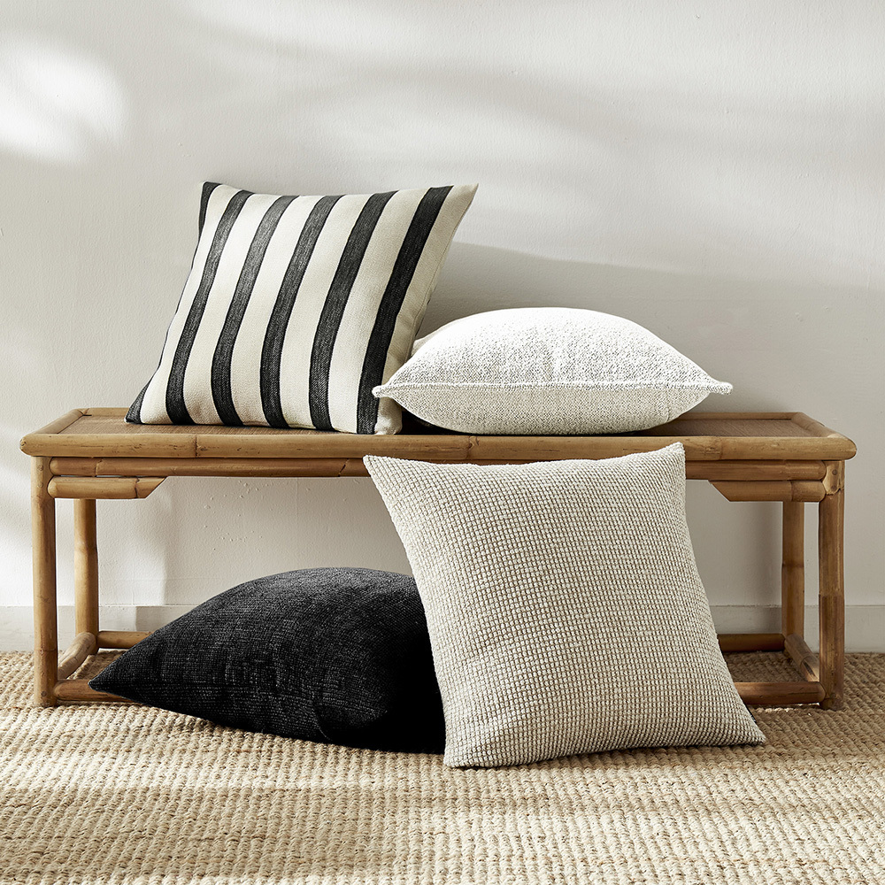 Max Square Cushion