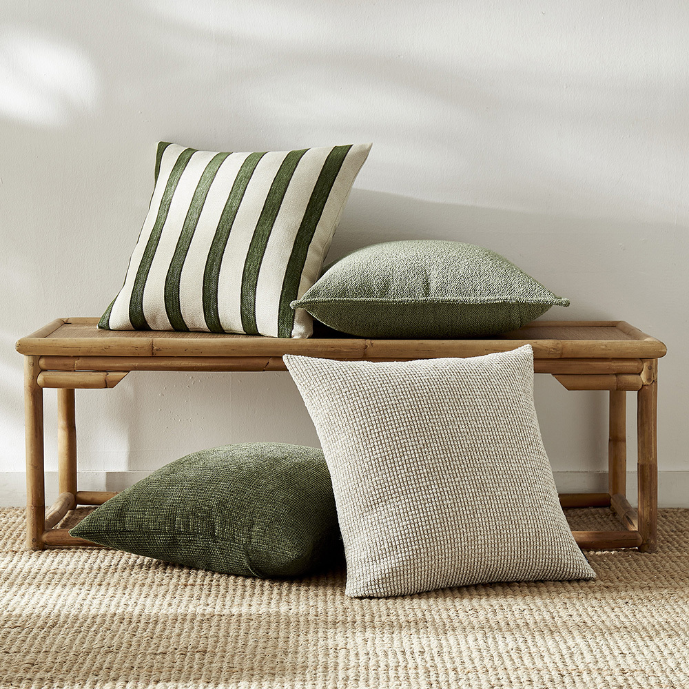 Max Square Cushion