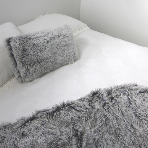 Polar Rectangle Cushion
