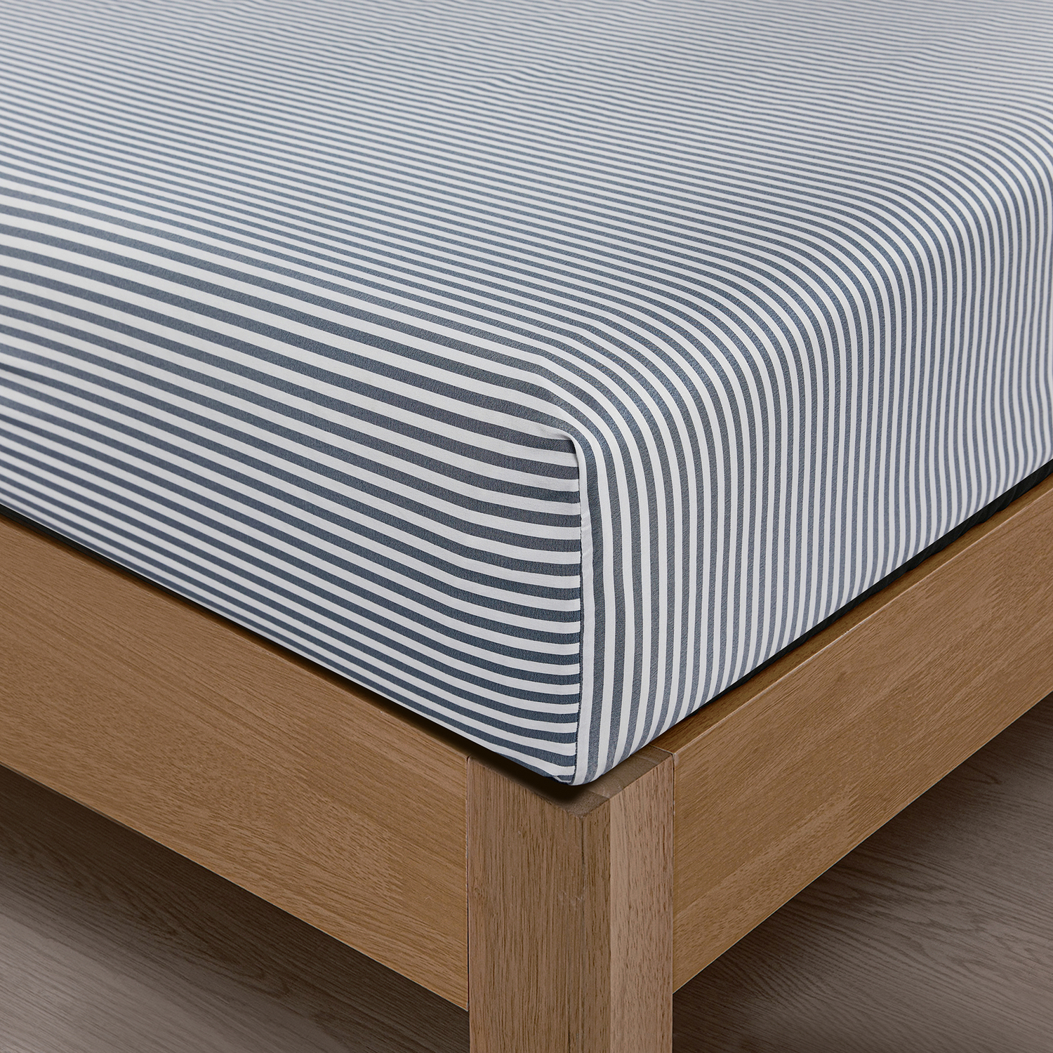 Lumina Yarn-Dyed Fitted Sheet Set