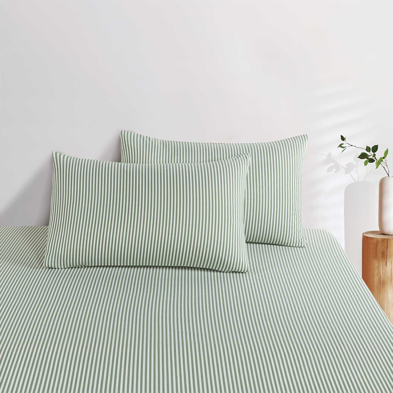 Lumina Yarn-Dyed Fitted Sheet Set