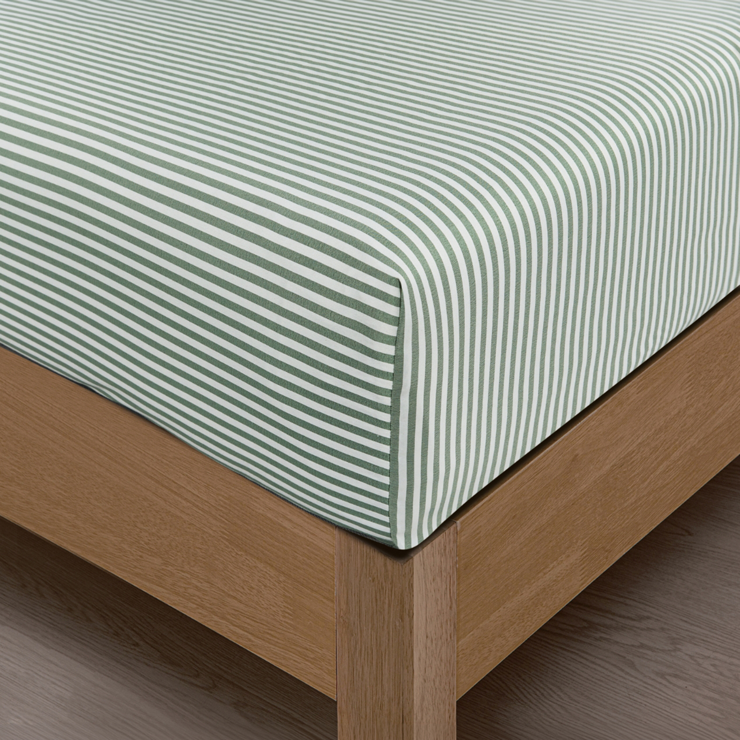 Lumina Yarn-Dyed Fitted Sheet Set