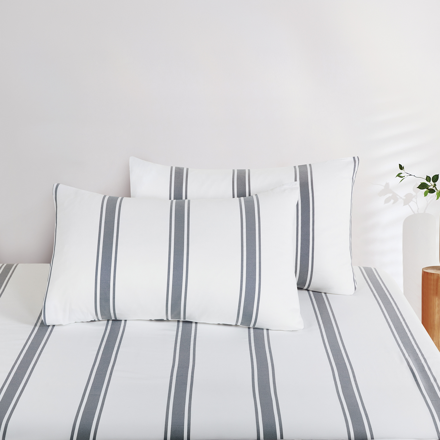 Roseth Yarn-Dyed Fitted Sheet Set