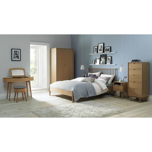 Temple & ster Queen Olsen Oak Spindle Bed & Reviews