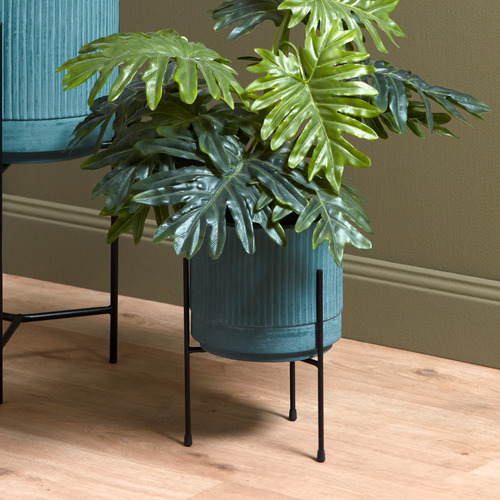 Temple & Webster 35cm Bloom Plant Pot on Stand & Reviews