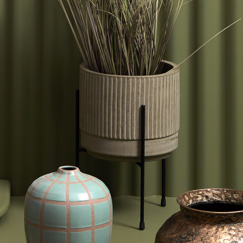 Temple & Webster 35cm Bloom Plant Pot on Stand & Reviews