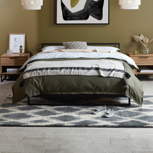 Quentin Metal Queen Bed Frame