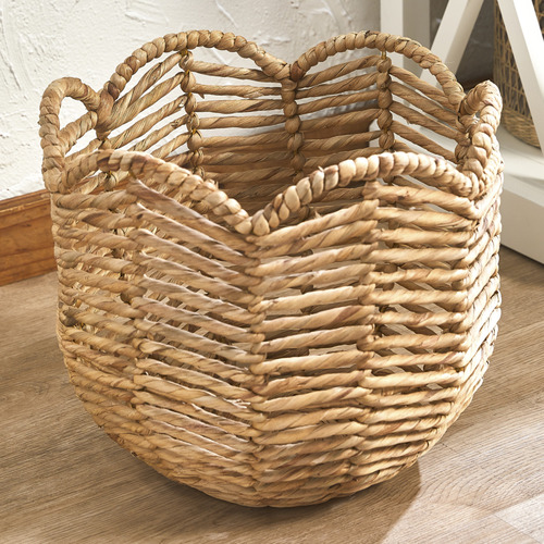 Scalloped Water Hyacinth Basket