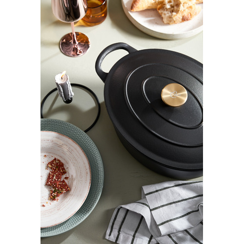 5.5L-Oval-Cast-Iron-Dutch-Oven
