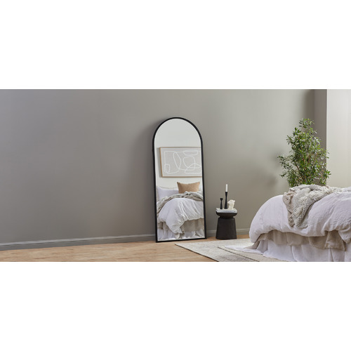 Metal-Arched-Full-Length-Mirror-INFS180B