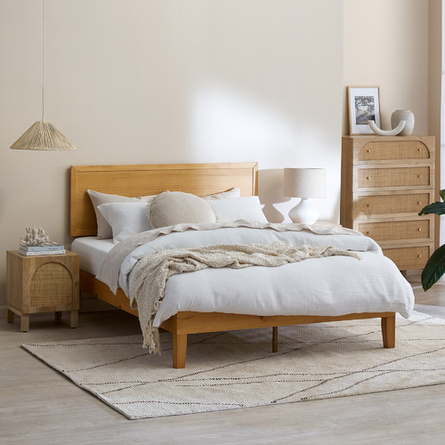 Natural-Beckham-Wooden-Queen-Bed