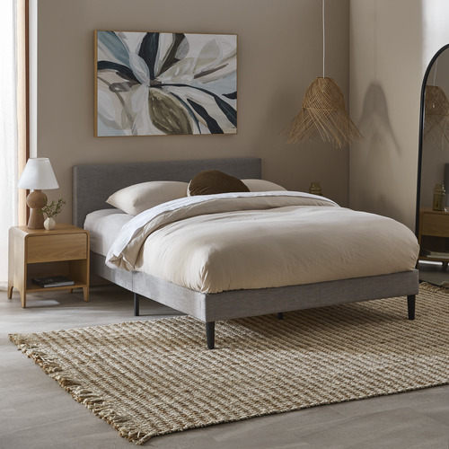 Natural-Montie-Fringe-Hand-Woven-Jute-Rug