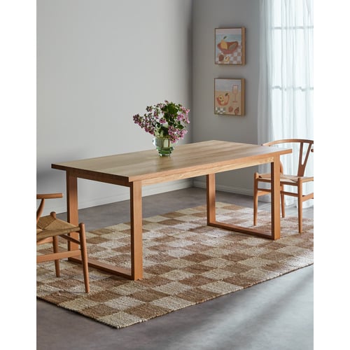 Oak-Ski-Leg-Dining-Table