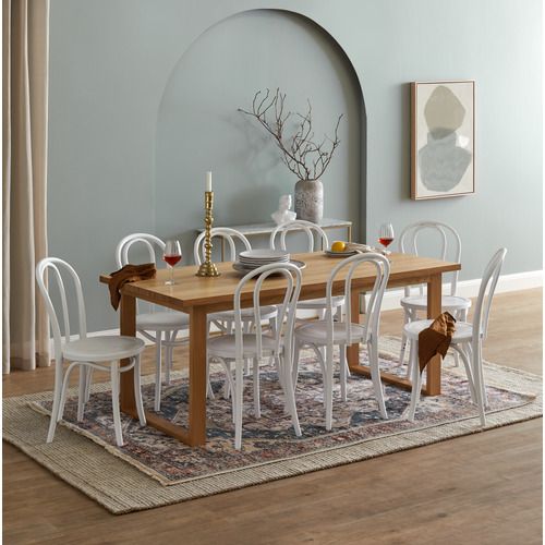 Oak-Ski-Leg-Dining-Table