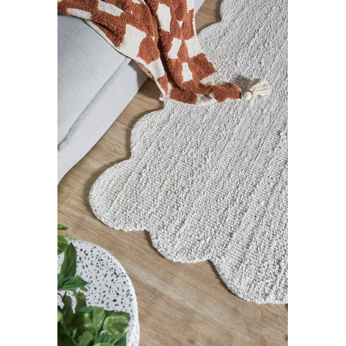 Rowe Boucle Wool-Blend Scalloped Rug