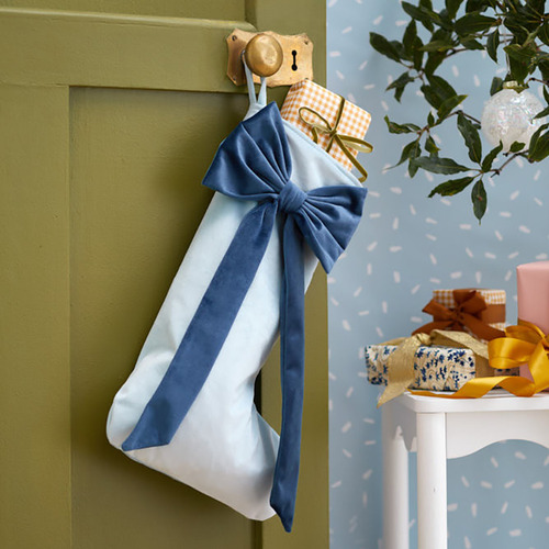 Bow-Velvet-Christmas-Stocking