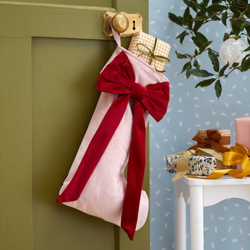 Bow-Velvet-Christmas-Stocking
