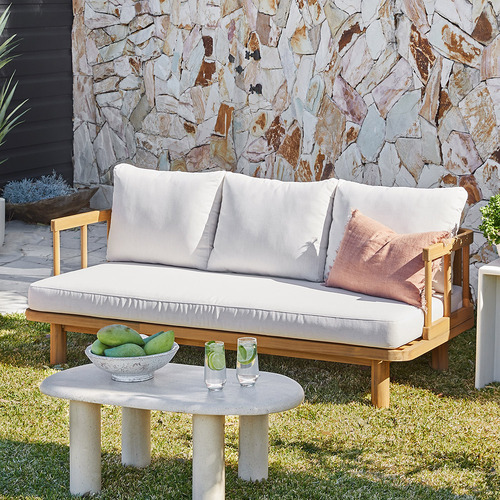 Bellambi-Acacia-Wood-Outdoor-Daybed
