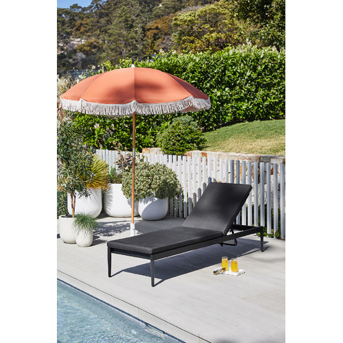 1.8m-Fringed-Beach-Umbrella