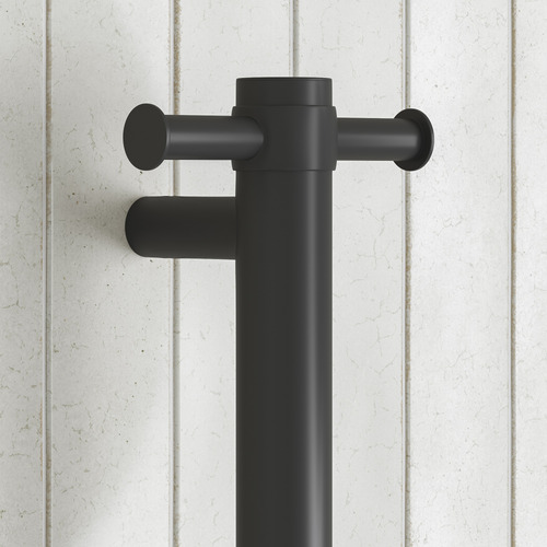 Leo 960mm Vertical Heated Towel Bar