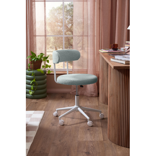 Conrad-Boucle-Office-Chair