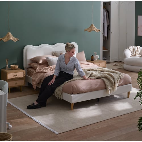 Alina-Wavy-Upholstered-Bed