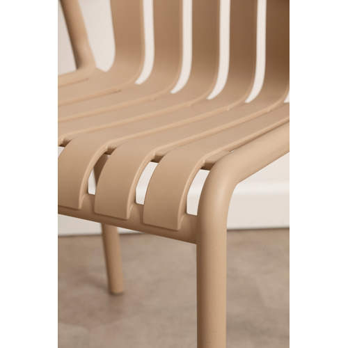 Drift-Outdoor-Dining-Chairs