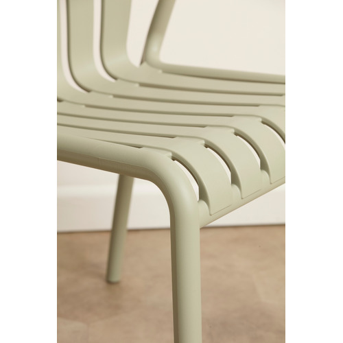 Drift-Outdoor-Dining-Chairs