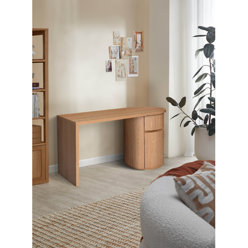 Stevie Pillar 140cm Desk