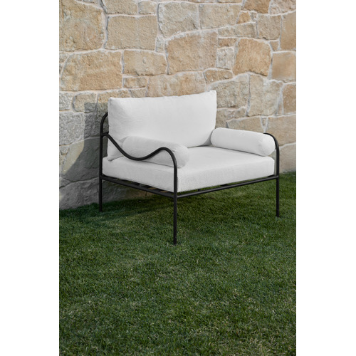 Breeze-Outdoor-Lounge-Chair