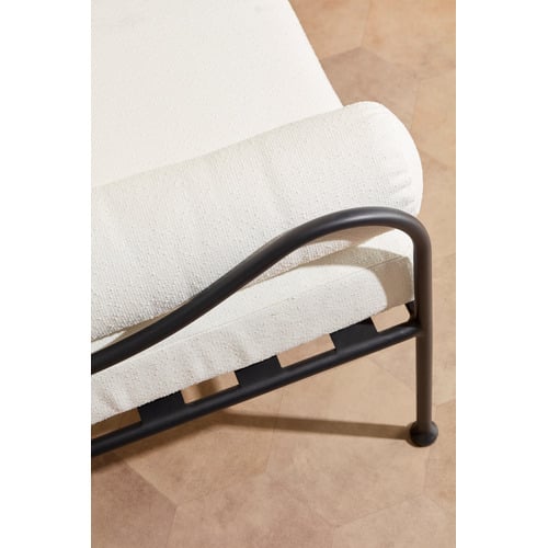 Breeze Outdoor Lounge Chair