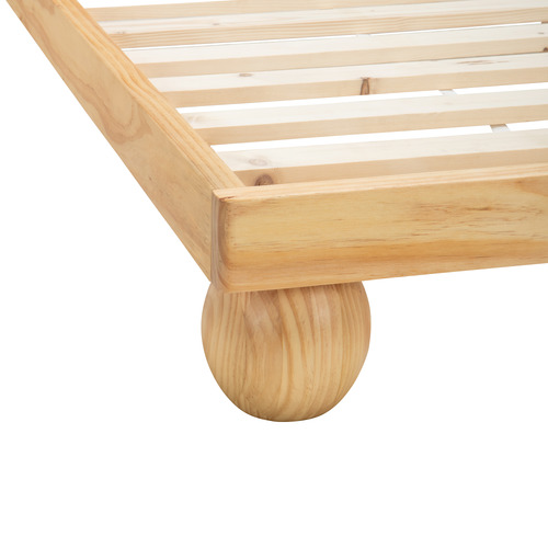 Bobble Pine Wood Ball Foot Bed