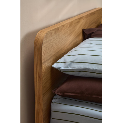 Peyton Oak Wood Queen Bed