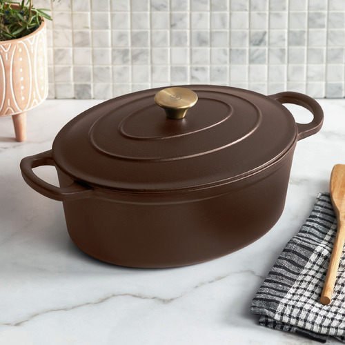 5.5L Oval Cast Iron Dutch Oven