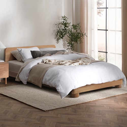 Peyton Oak Wood Queen Bed