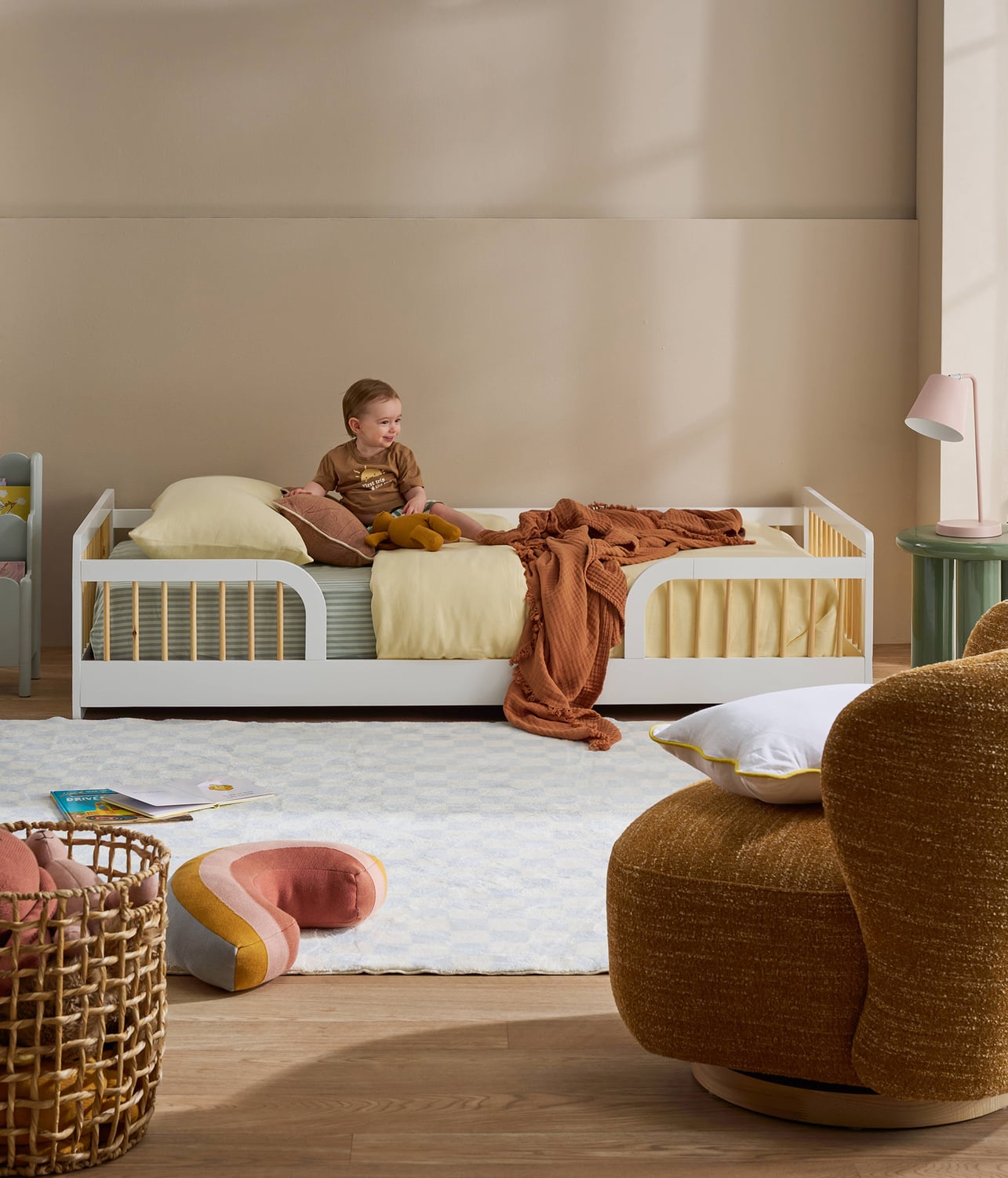 Remy Single Floor Bed